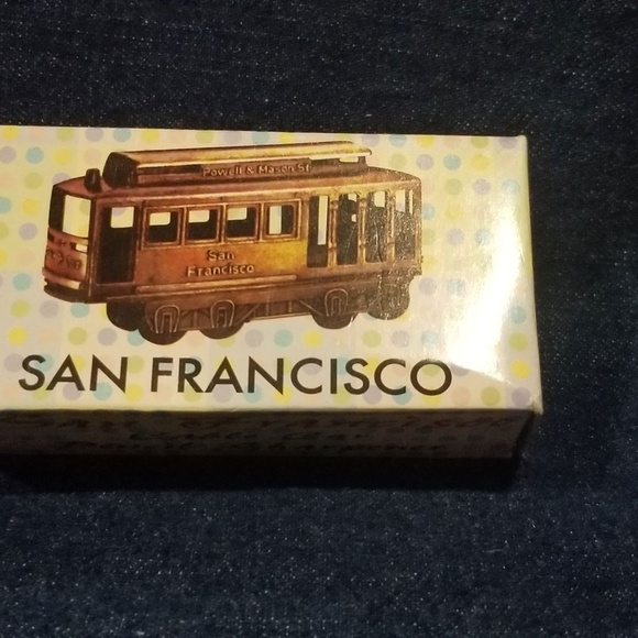Metal Cable Car  Pencil Sharpener - San Francisco - LAST ONE - Picture 3 of 3